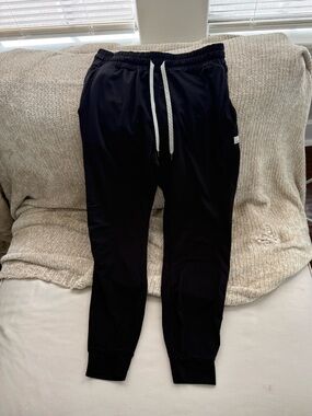 Vuori Performance Joggers